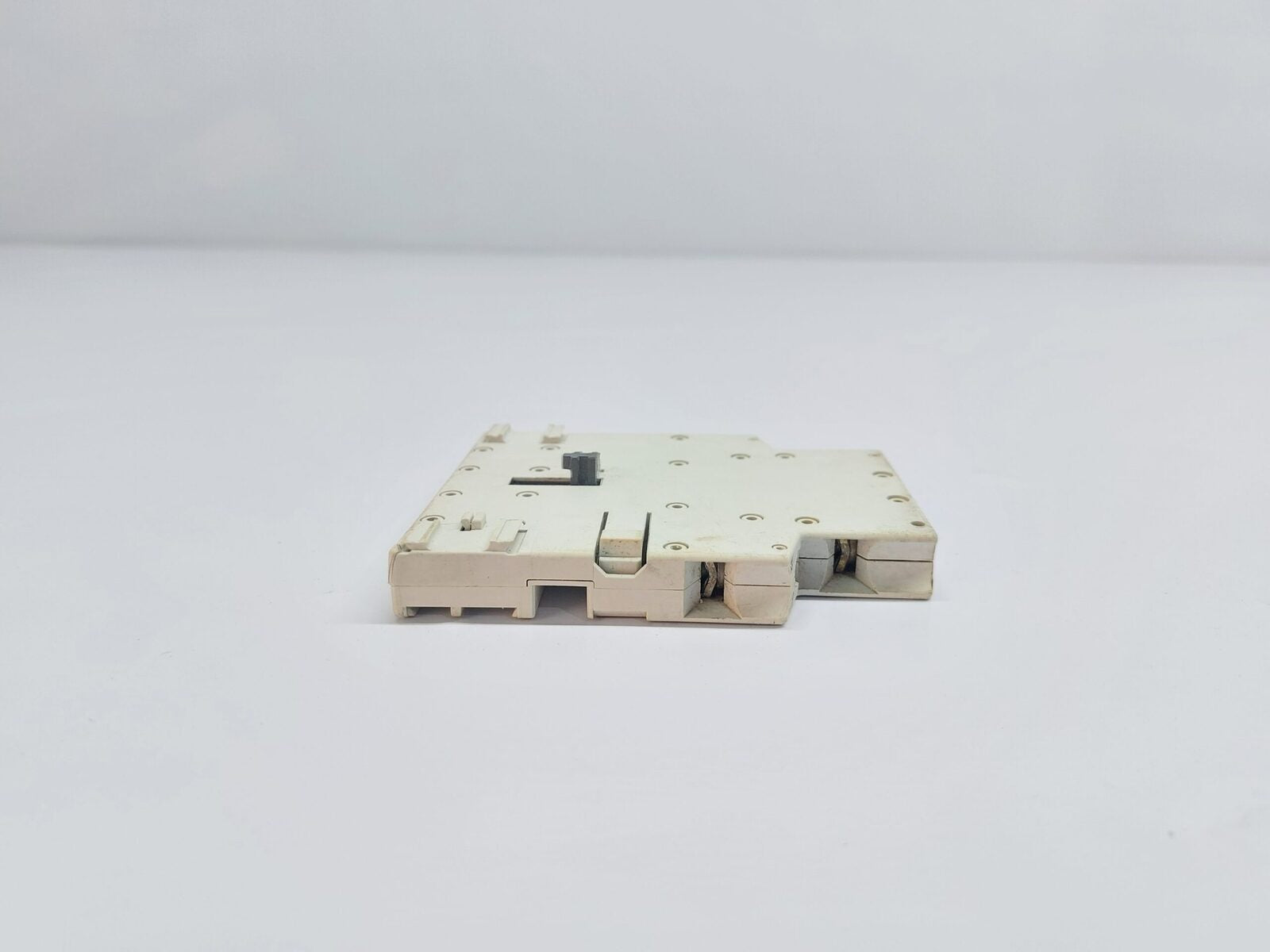 MOELLER 11 SI DIL M AUXILIARY CONTACT (7)