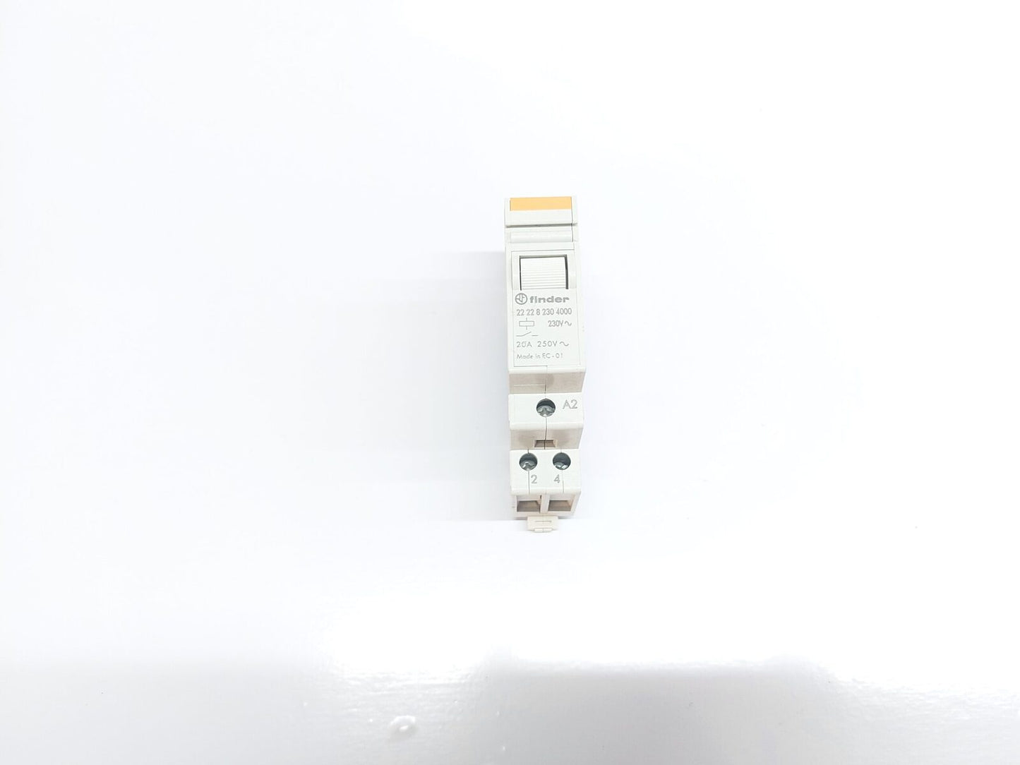 FINDER 22 22 8 230 4000 BUILT IN RELAY TIME SWITCH