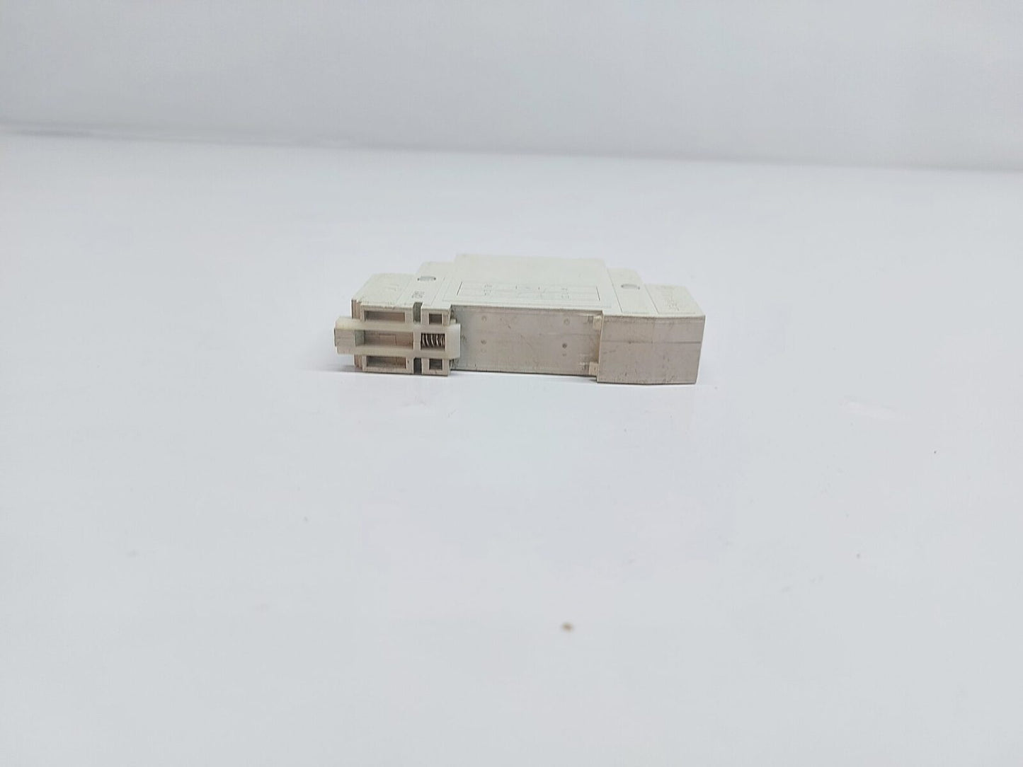 FINDER 22 22 8 230 4000 BUILT IN RELAY TIME SWITCH (6)