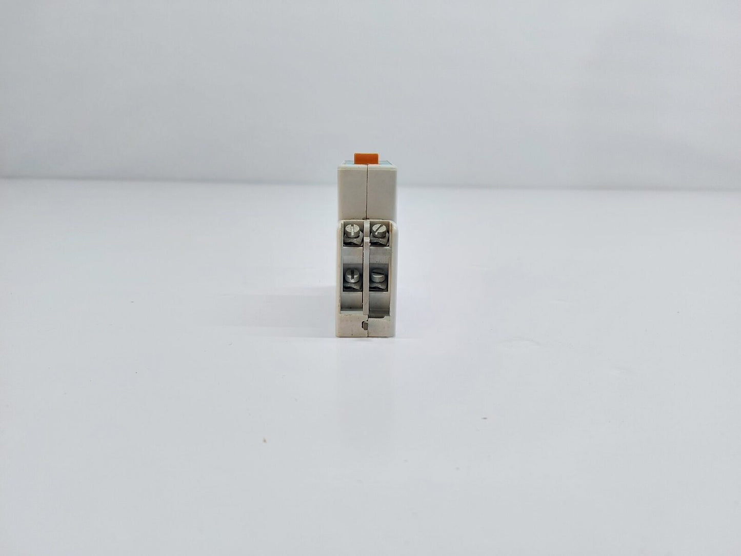 SCHUPA NFS-2W CIRCUIT BREAKER