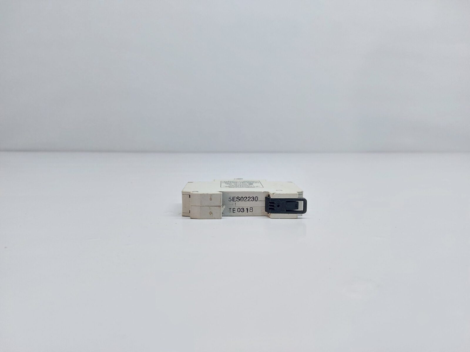ABB ESB 20-02 CONTACTOR (7)