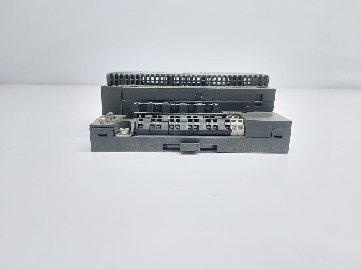 SIEMENS ET 200B-4A 134-0HF01-0XB0 ANALOUGE MODULE 193-0CD40-0XA0