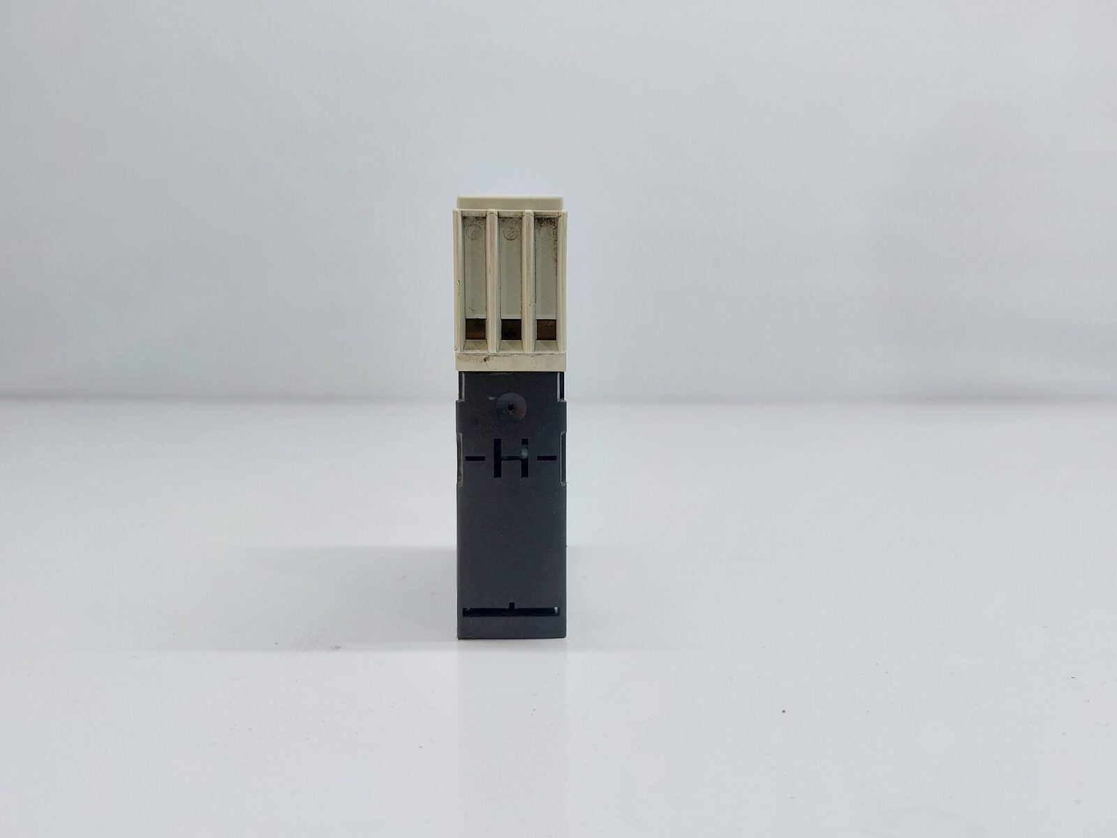 SIEMENS SIRIUS 3R 3RP1574-1NP30 TIME RELAY (6)