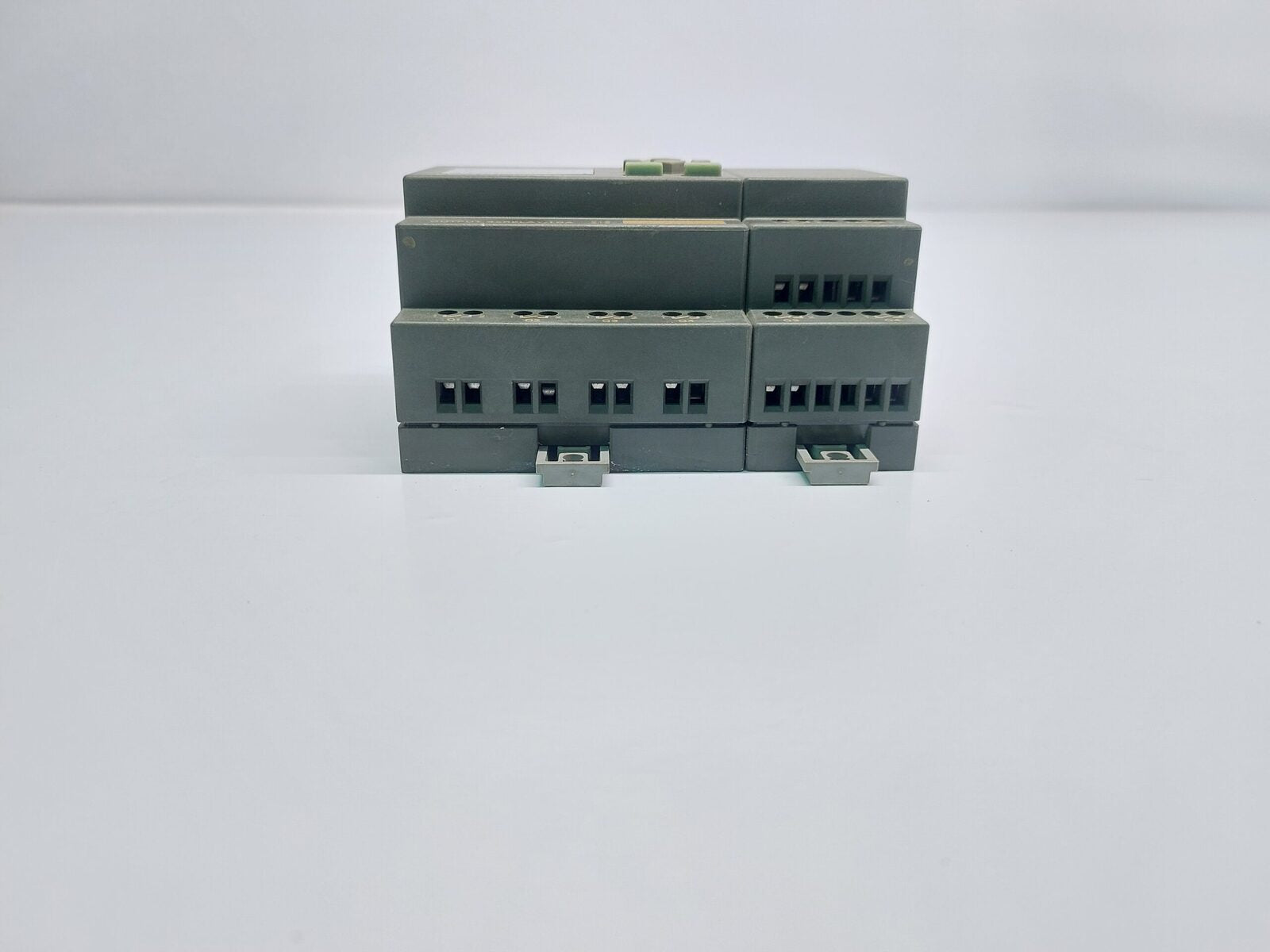 SIEMENS LOGO 12/24RC 6ED1 052-1MD00-0BA5 CONTROLLER DM8 12/24R 6ED1 055-1MB00-0BA1 LOGIC CONTROLLER