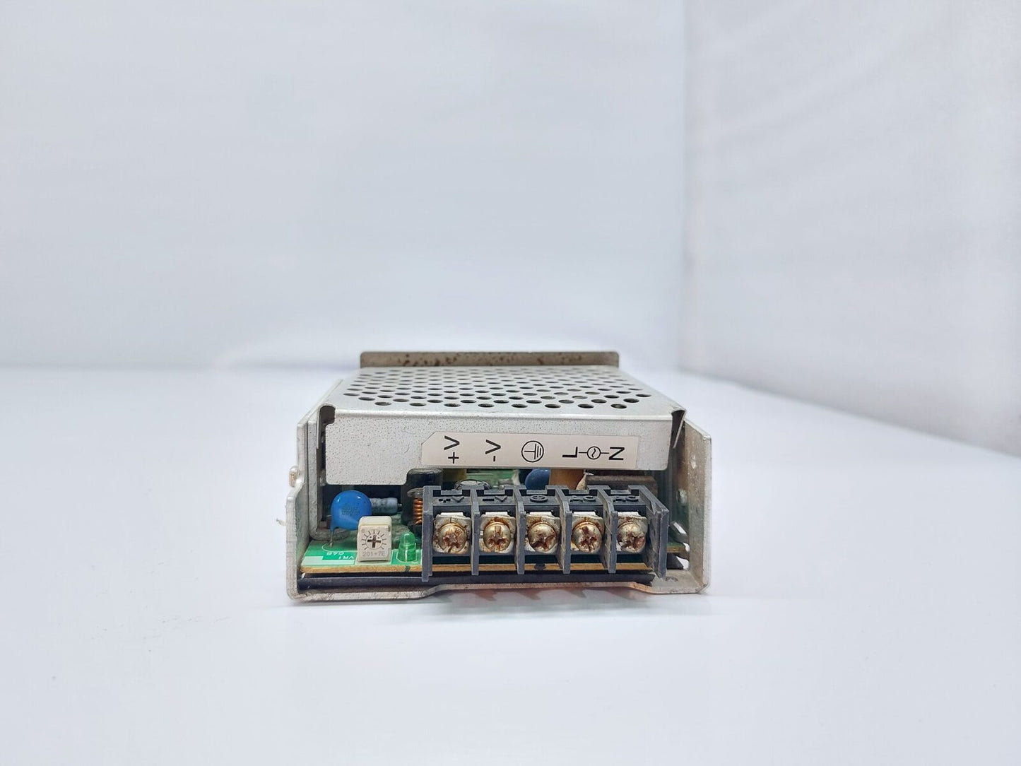 OMRON S8JX-G03524CD POWER SUPPLY