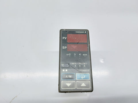 YOKOGAWA UT320 TEMPERATURE CONTROLLER