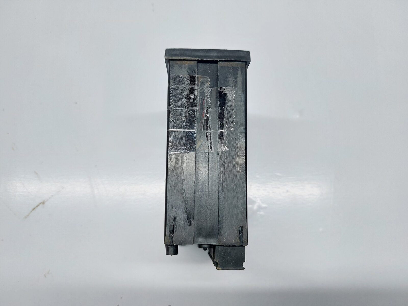 DP-4T DIGITAL TEMPERATURE METER