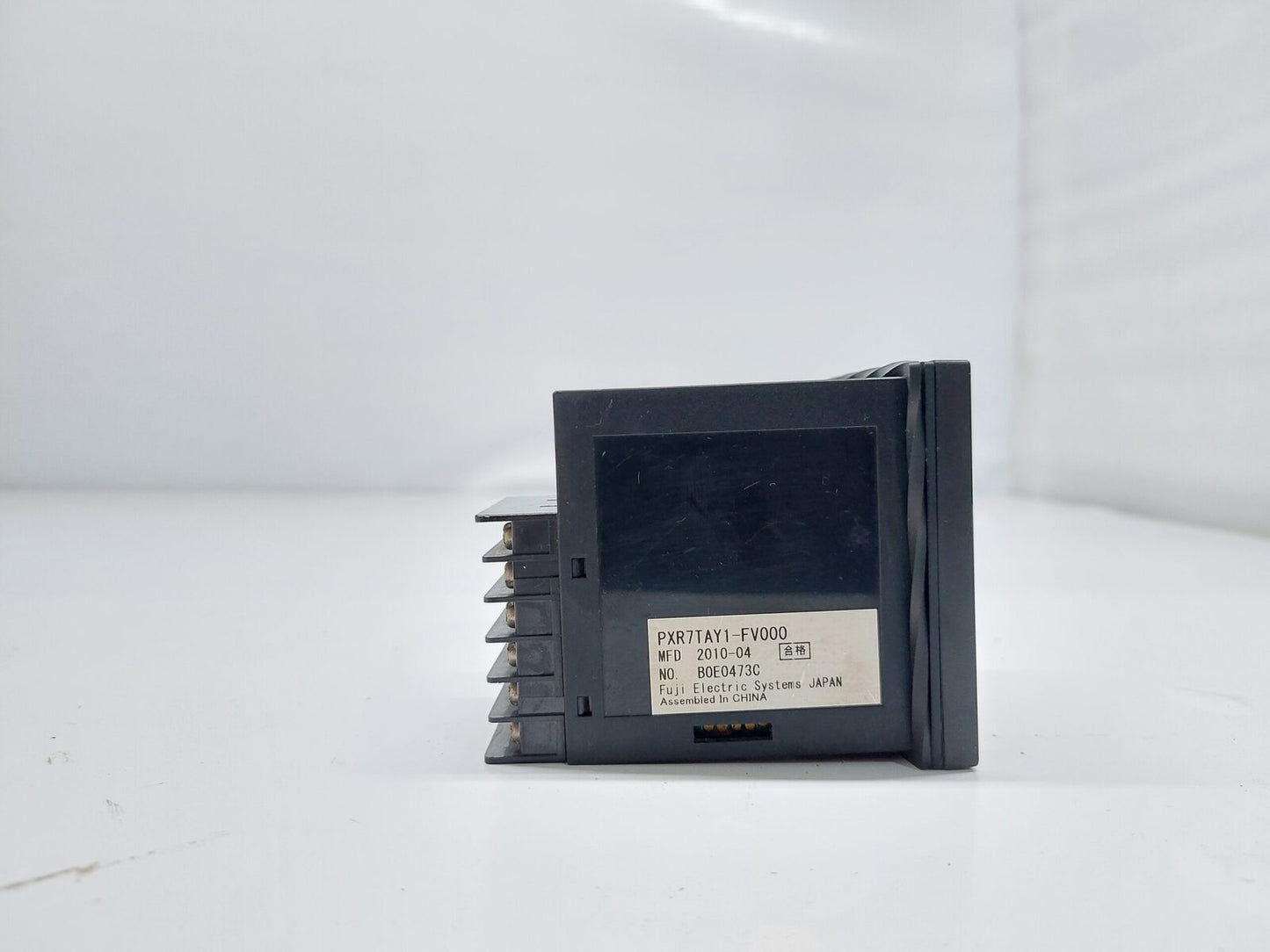 FUJI ELECTRIC PXR-7 TEMPERATURE CONTROLLER PXR7TAY1-FV000 (5)