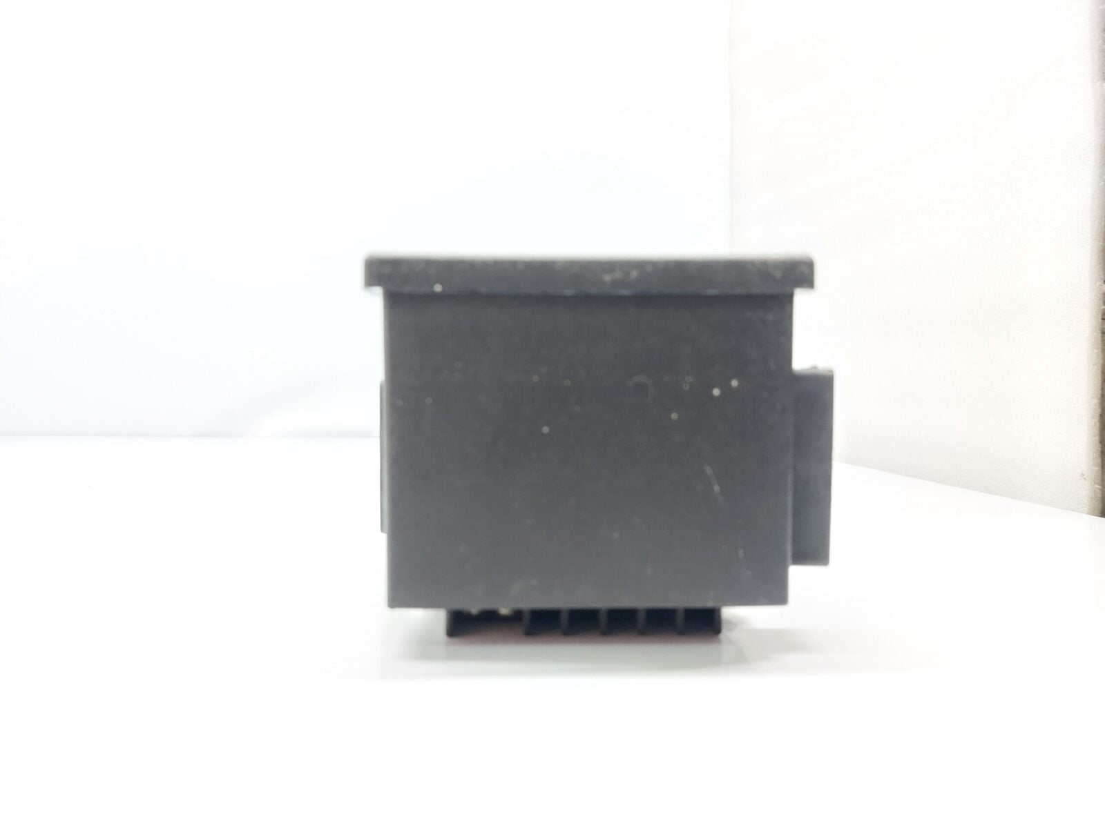 SCHNEIDER ELECTRIC CONZERV DM1110 AMPERE METER