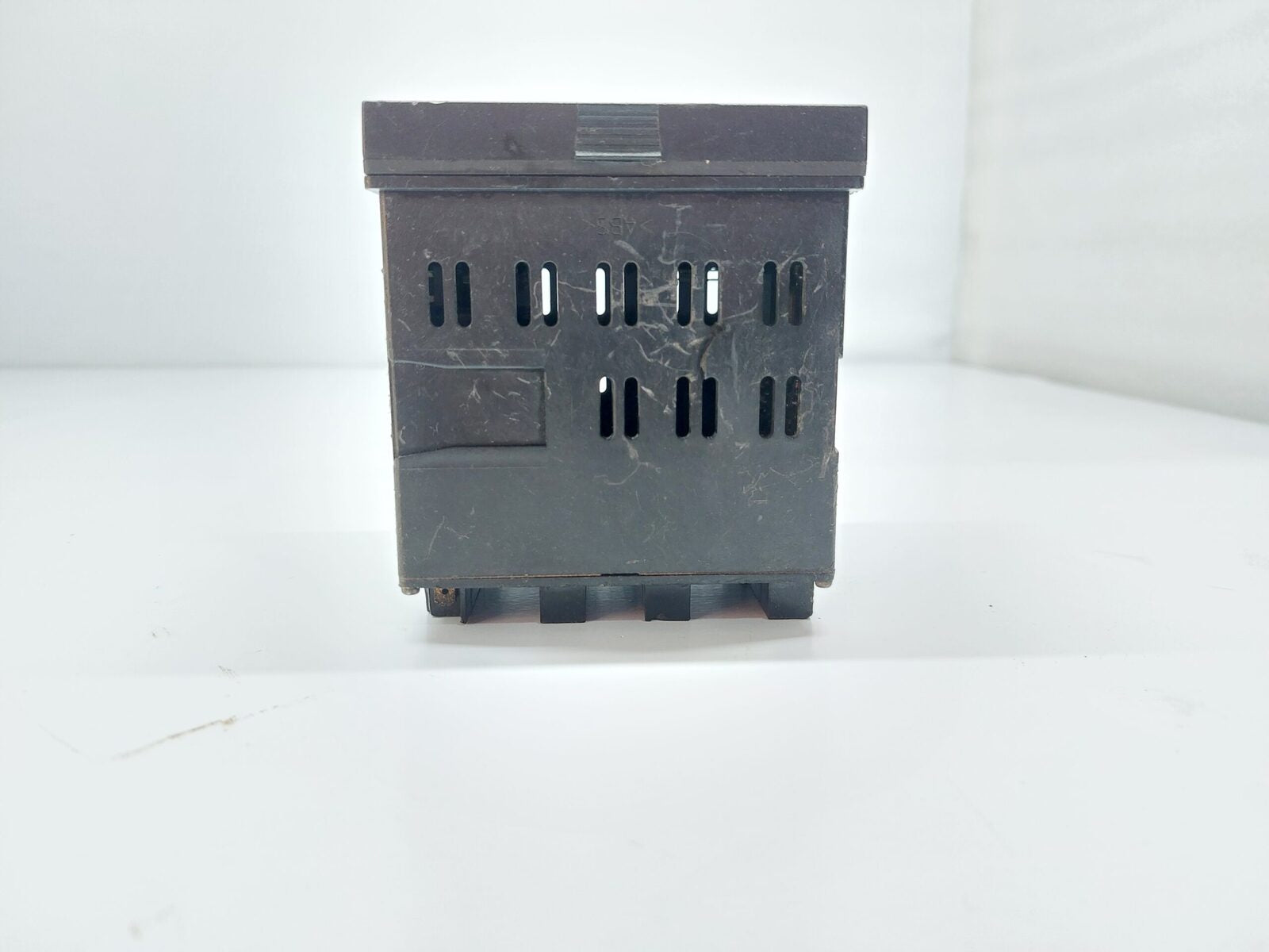 JUMO DTRON 04.1 TEMPERATURE CONTROLLER