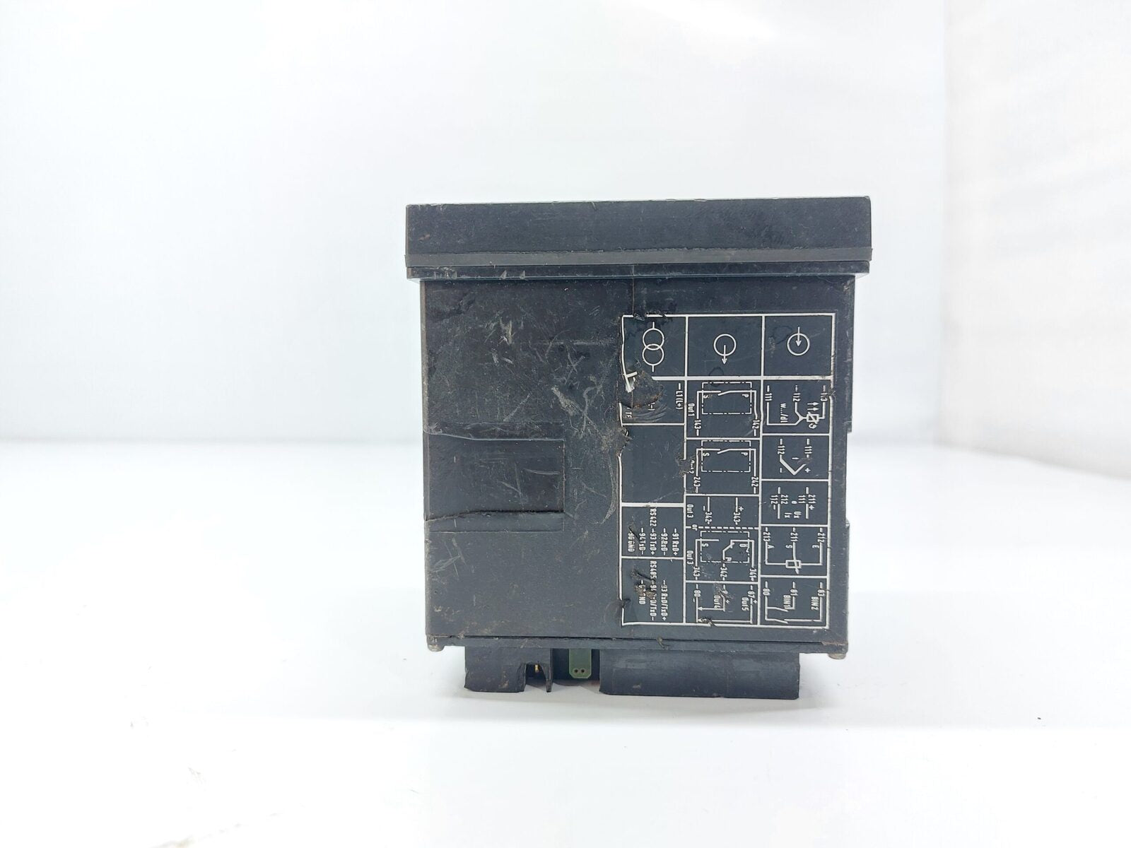 JUMO DTRON 04.1 TEMPERATURE CONTROLLER