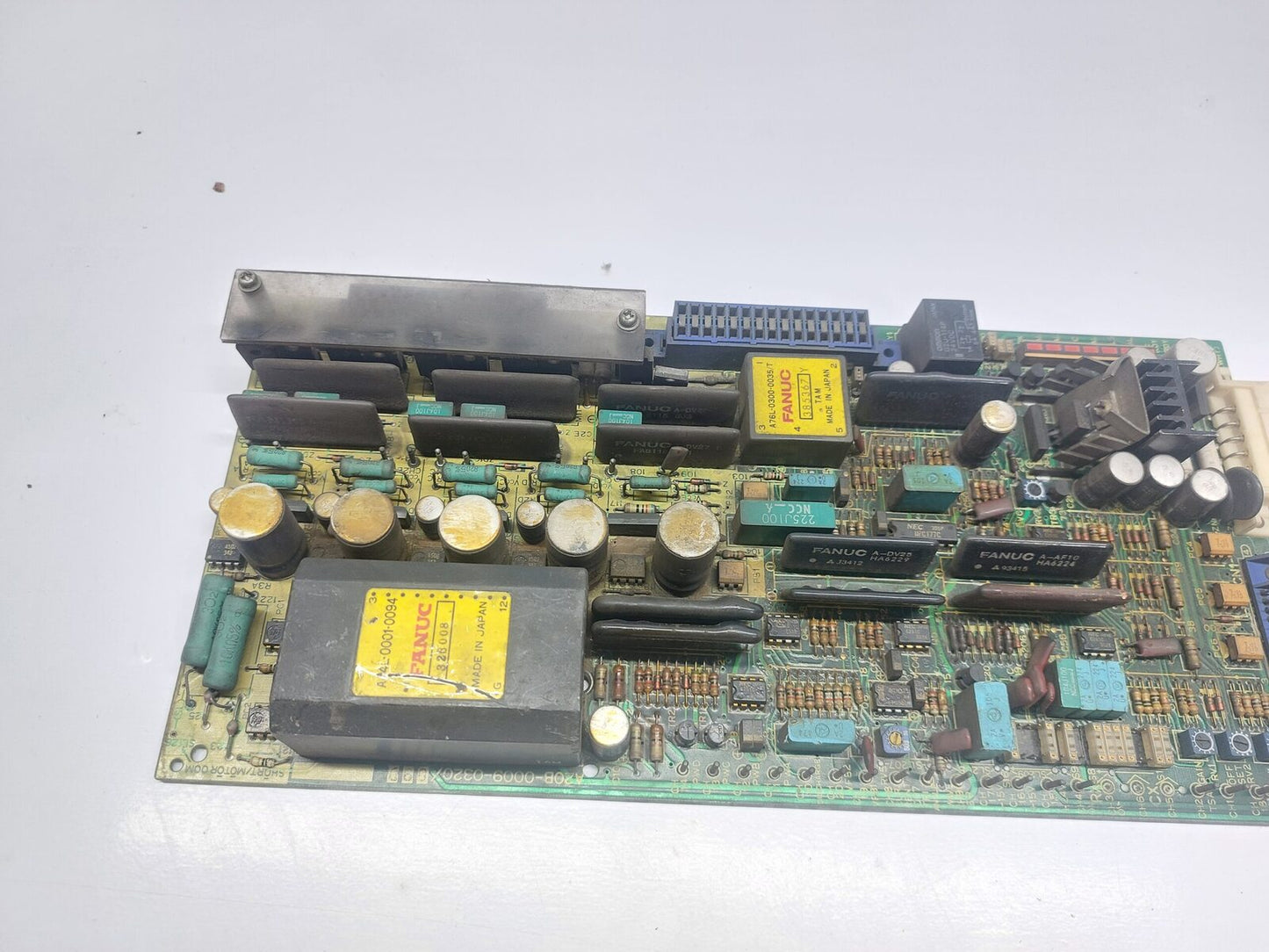 FANUC A20B-0009-0320/09D AMPLIFIER BOARD A350-0009-T332/06
