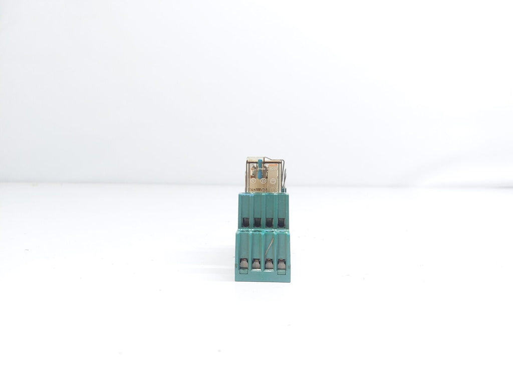 FINDER 55.34 RELAY WITH BASE
