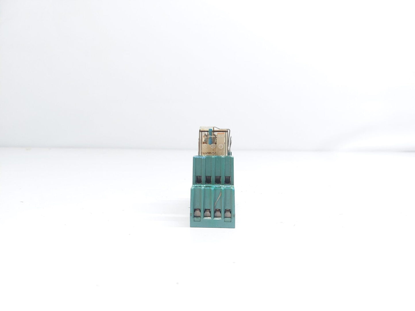 FINDER 55.34 RELAY WITH BASE