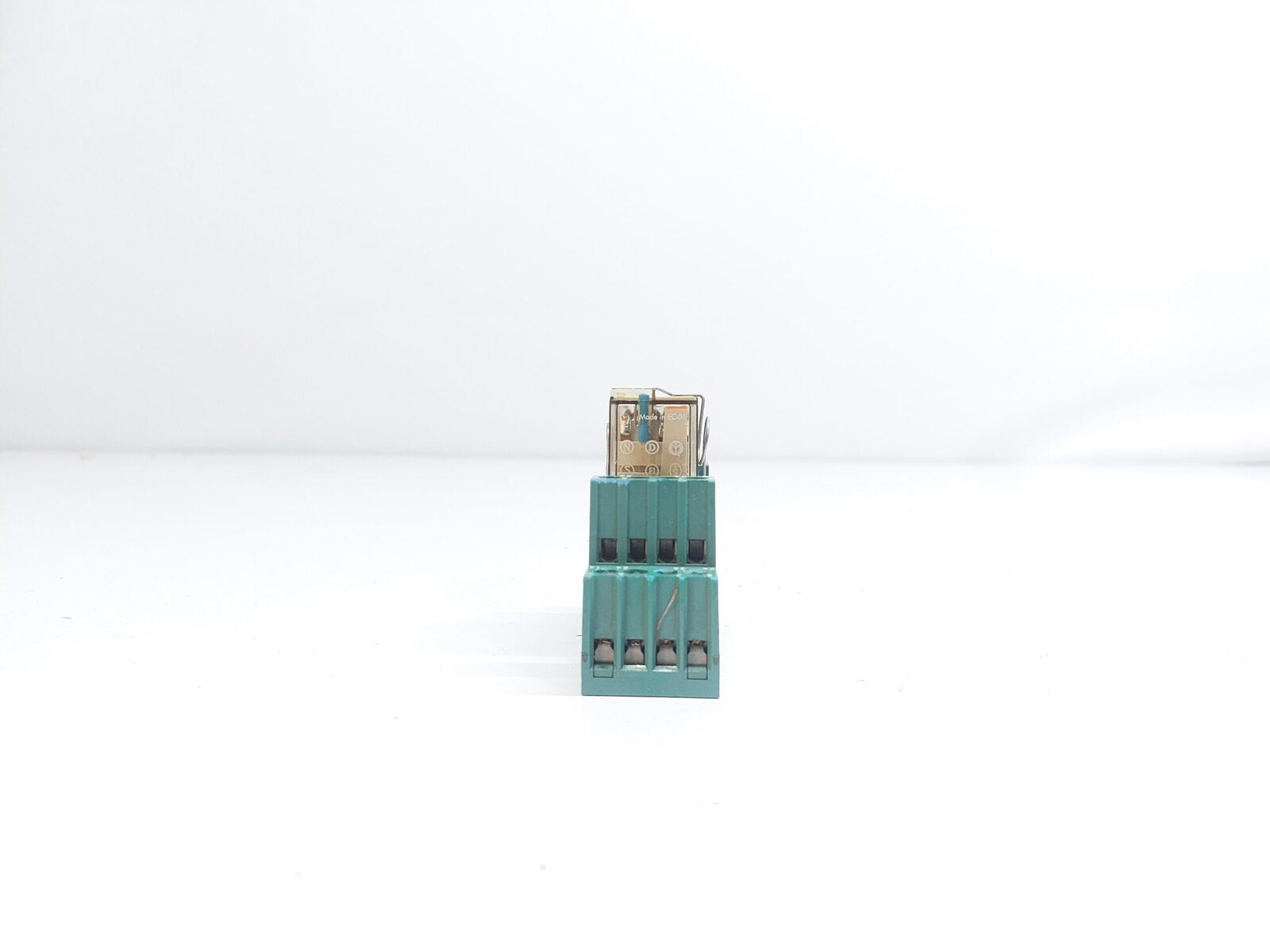FINDER 55.34 RELAY WITH BASE