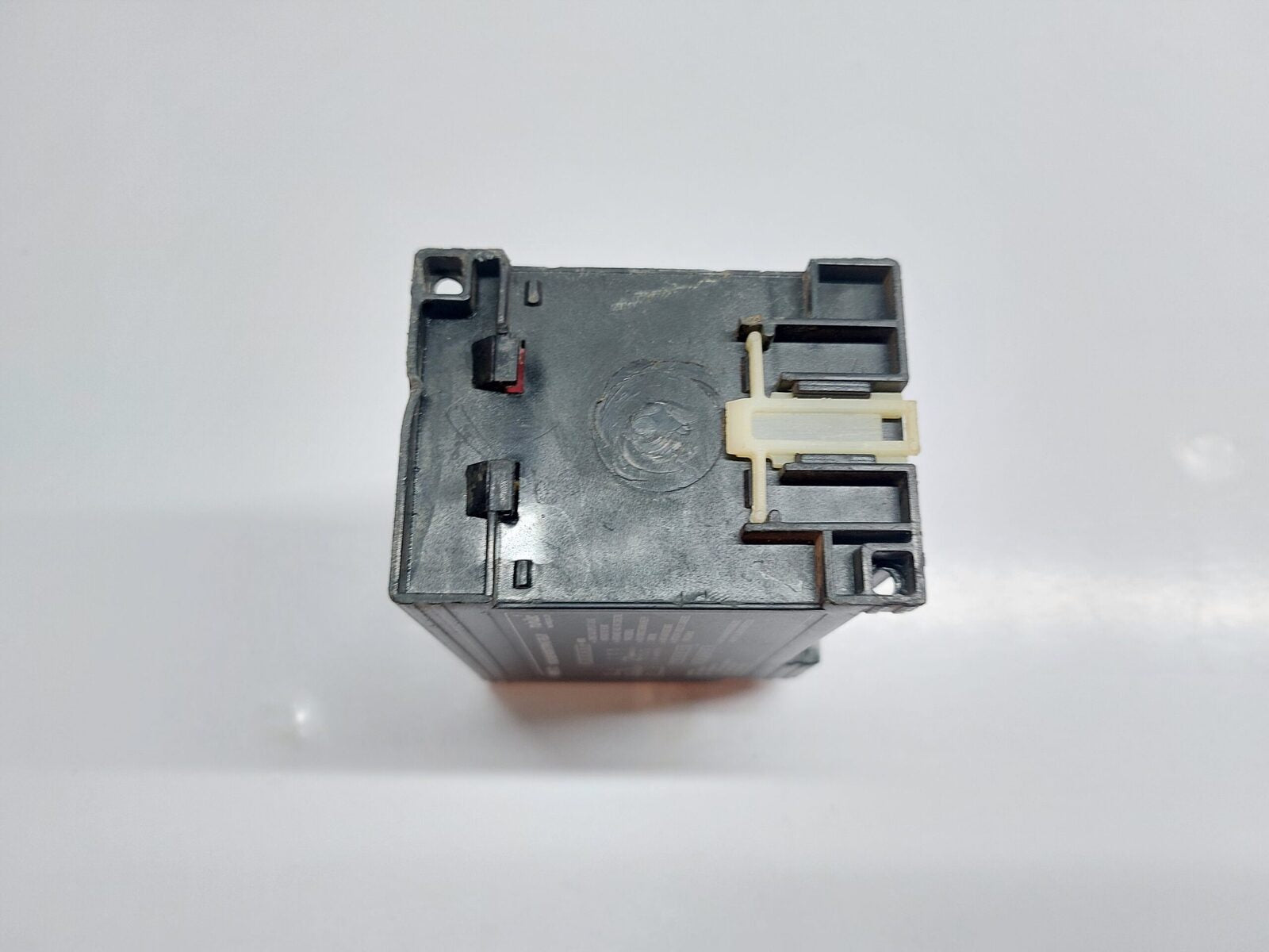 MINILEC VMR D2 VOLTAGE MONITORING RELAY (6)