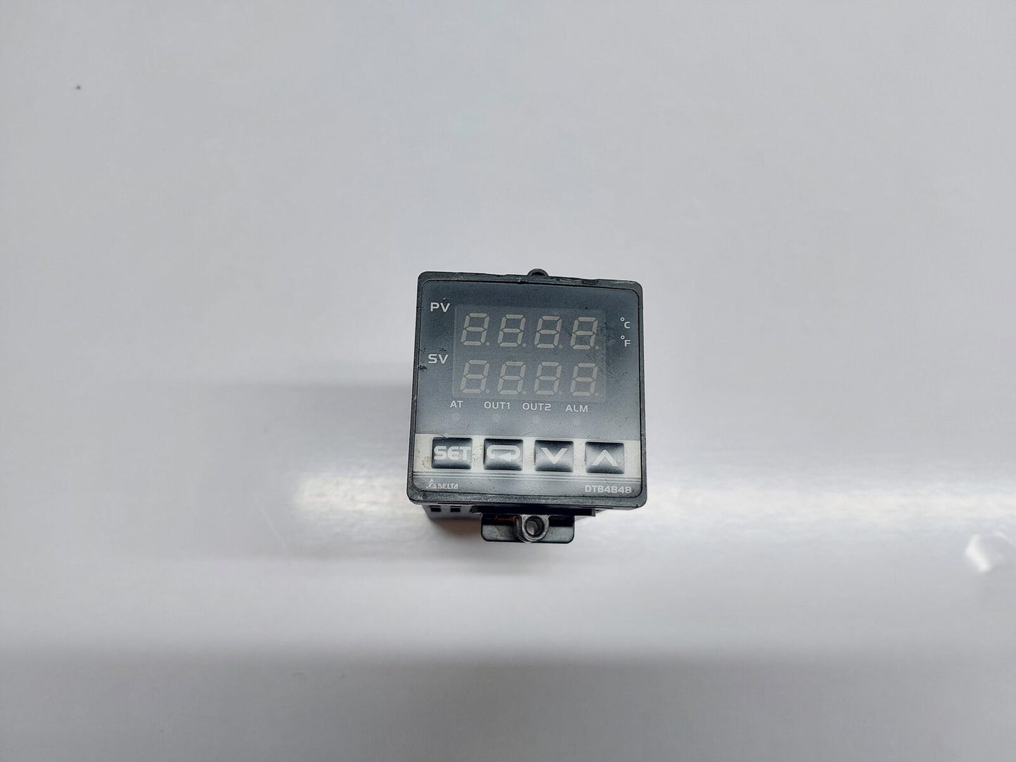 DELTA DTB4848 TEMPRATURE CONTROLLER DTB484CR (2)
