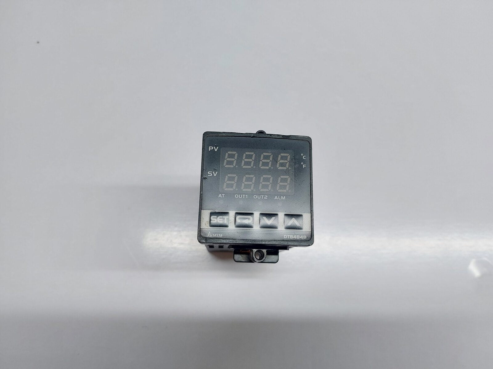 DELTA DTB4848 TEMPRATURE CONTROLLER DTB484CR (2)