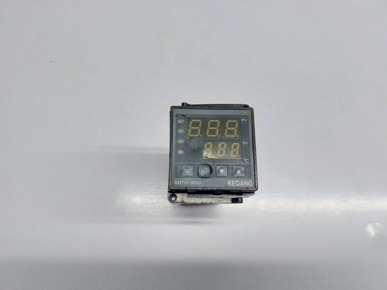 KEQANG XMTG-9000 TEMPERATURE CONTROLLER (2)