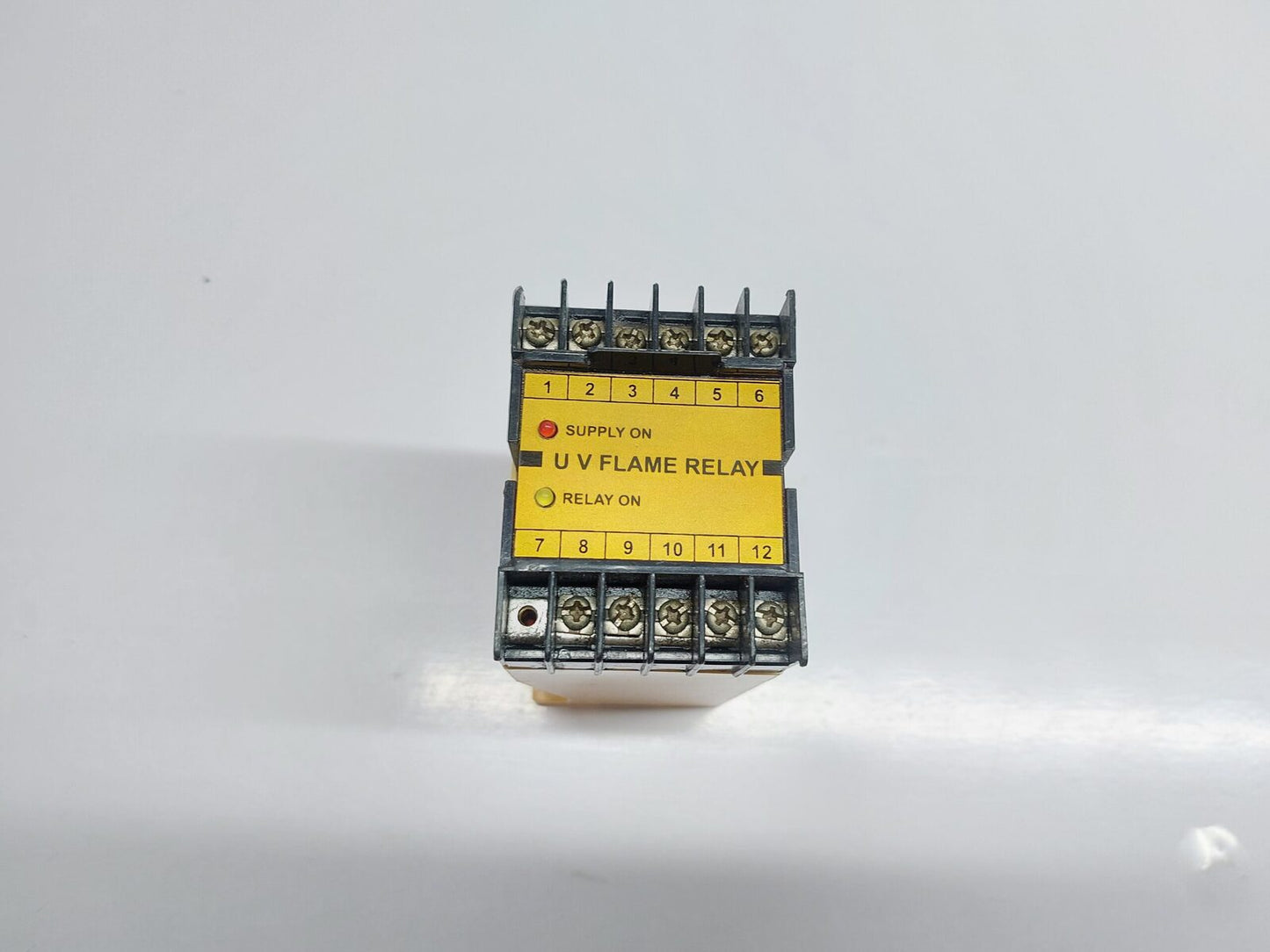 LINEAR SYSTEMS UV-FR-01 UV FLAME RELAY (2)
