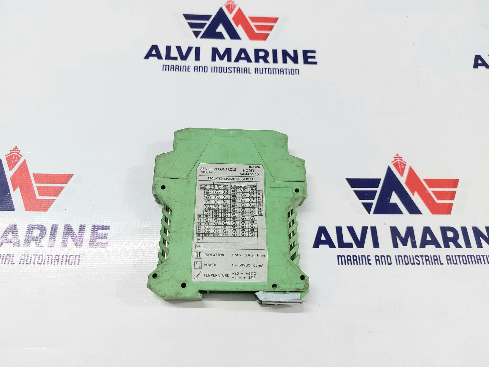 RED LION CONTROLS AAMA3535 ISOLATED SIGNAL CONVERTER 18-30VDC, 60MA (2)