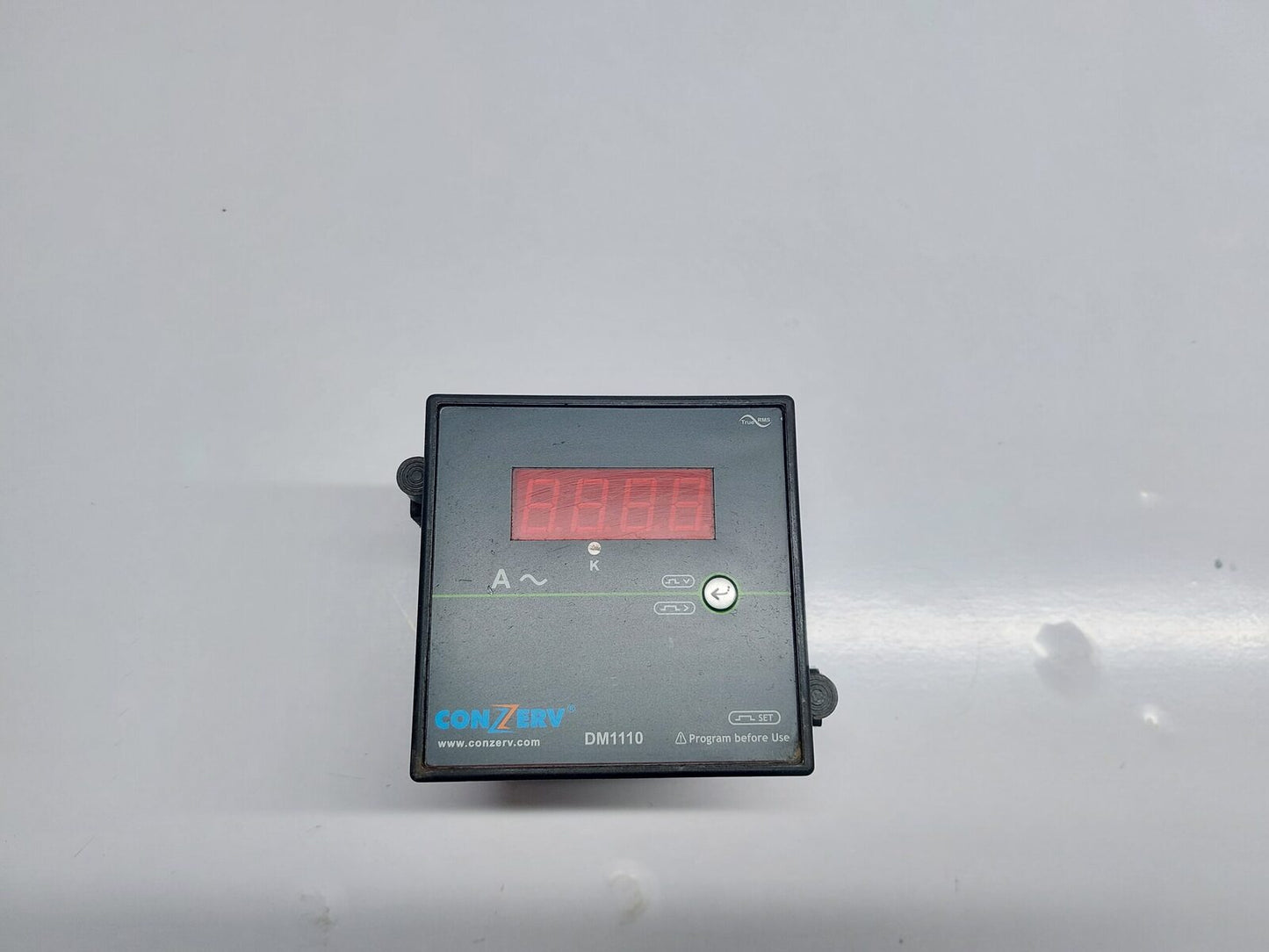 CONZERV DM1110 SINGLE PHASE VOLTMETER (2)