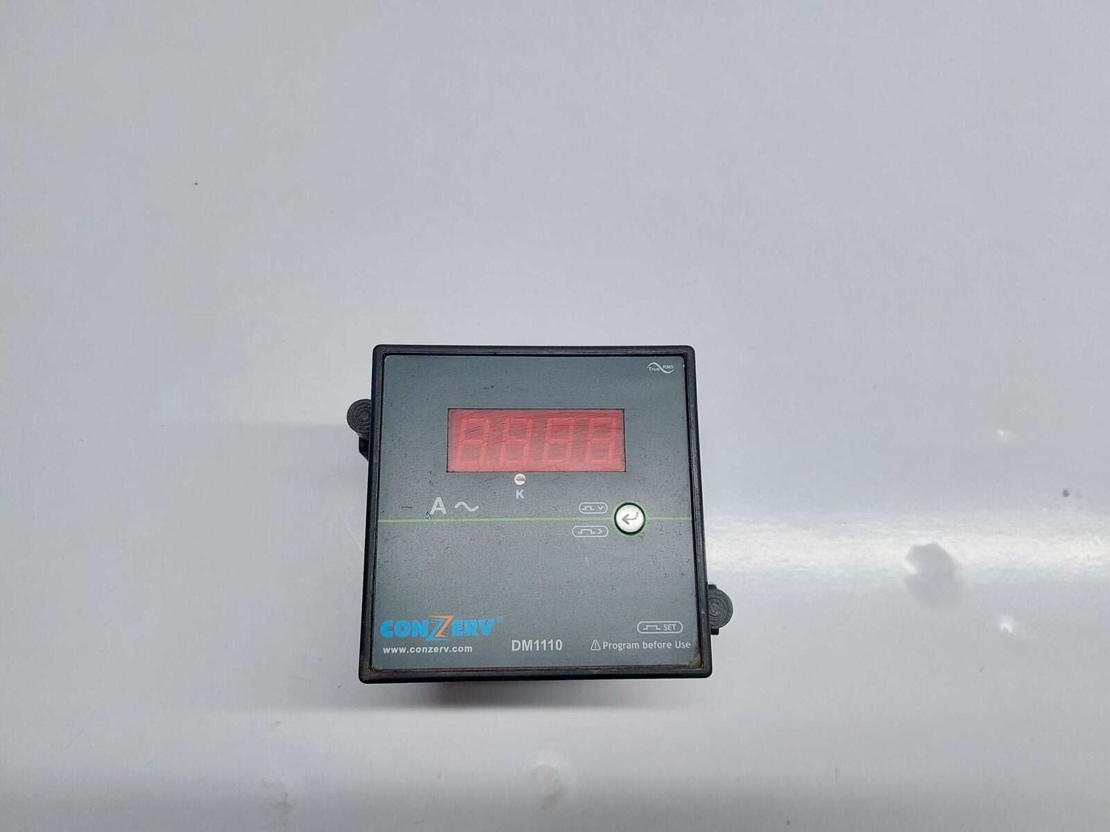 CONZERV DM1110 SINGLE PHASE VOLTMETER (2)