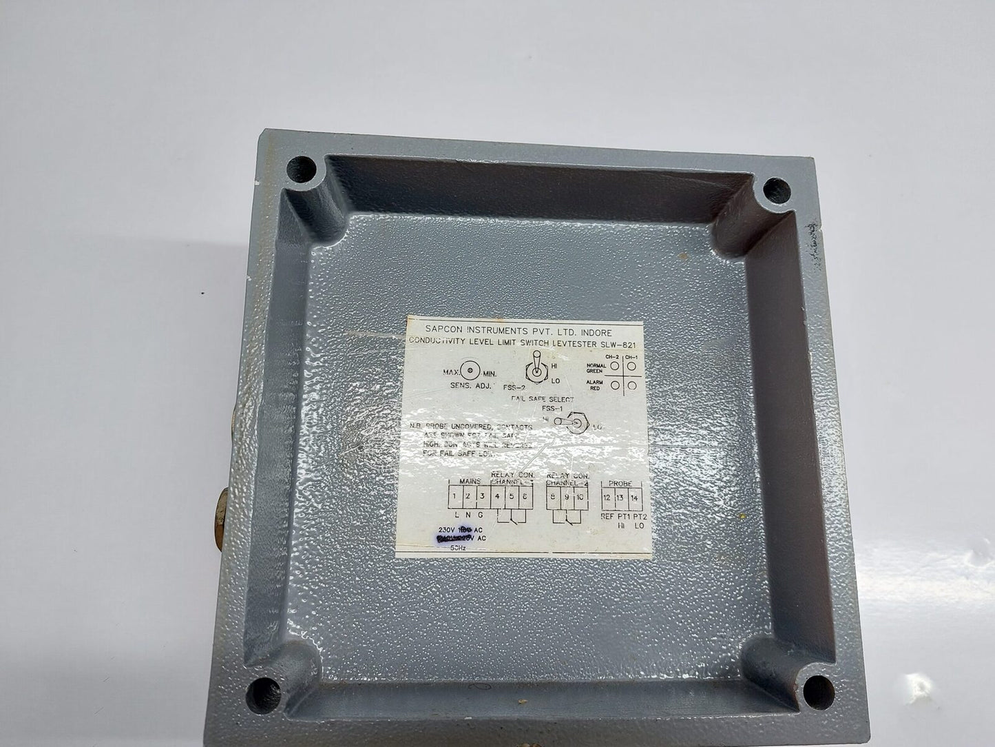 SAPCON SLW CONDUCTIVITY LEVEL LIMIT SWITCH (6)