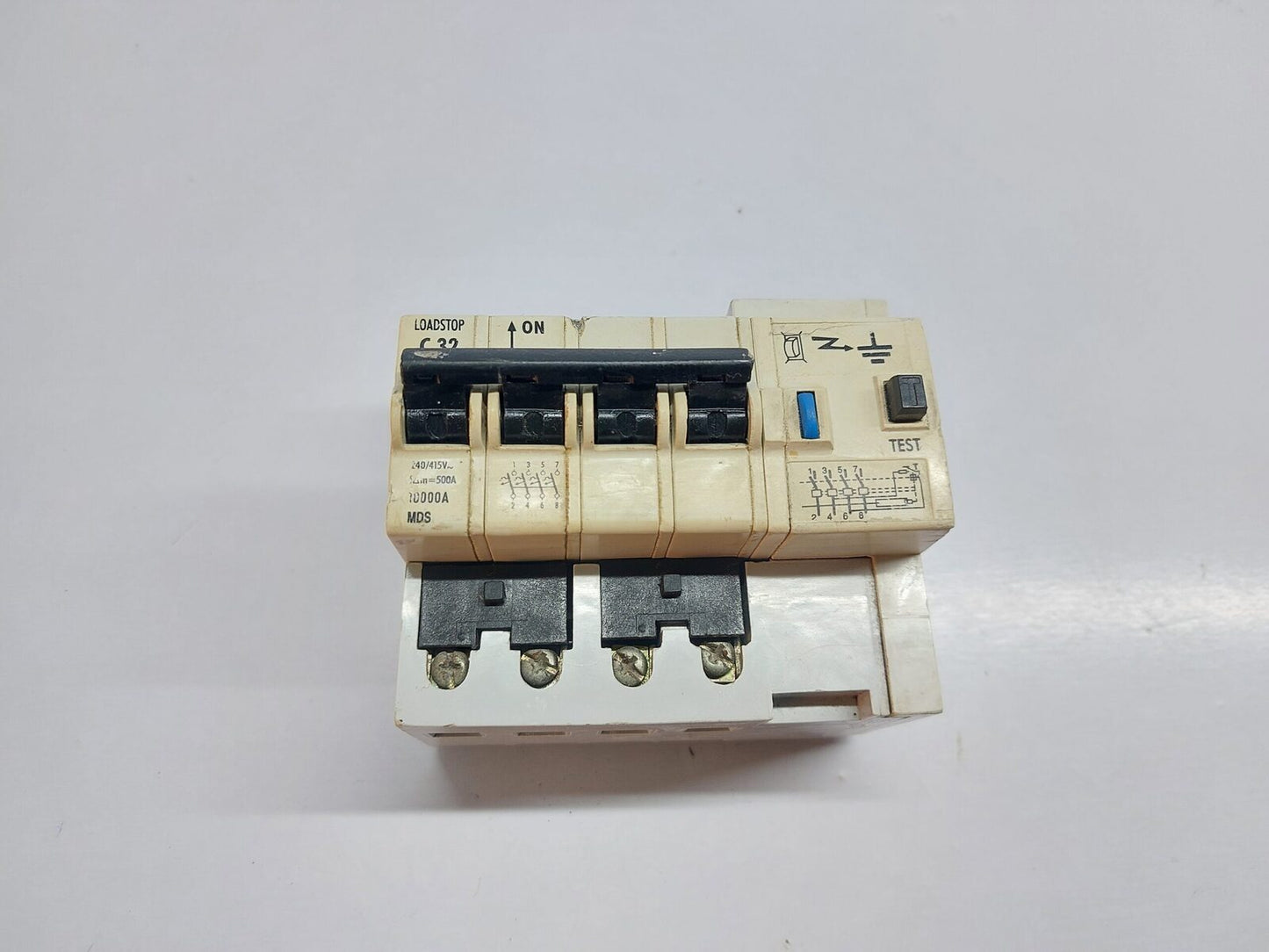 MDS SWITCHGEAR 300 MILLIAMP SENSITIVITY (2)