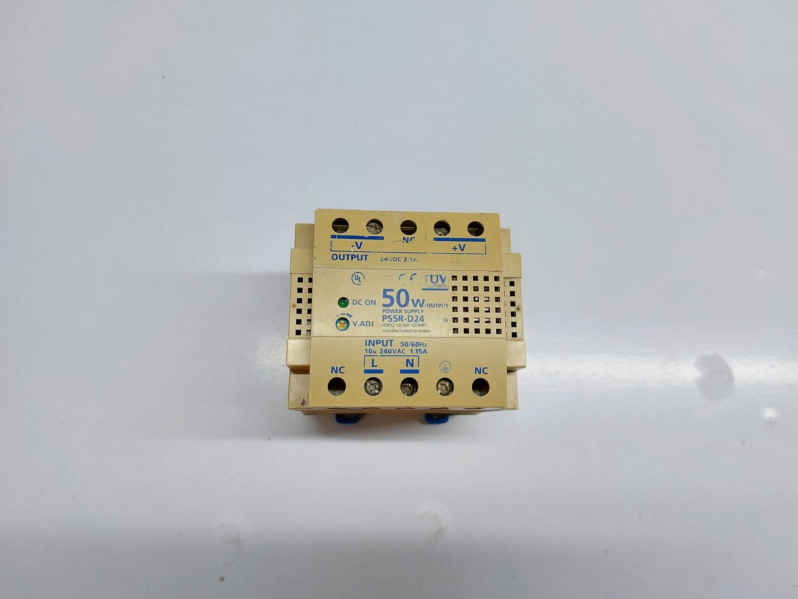 IDEC IZUMI PS5R-D24 POWER SUPPLY 50W-OUTPUT (2)