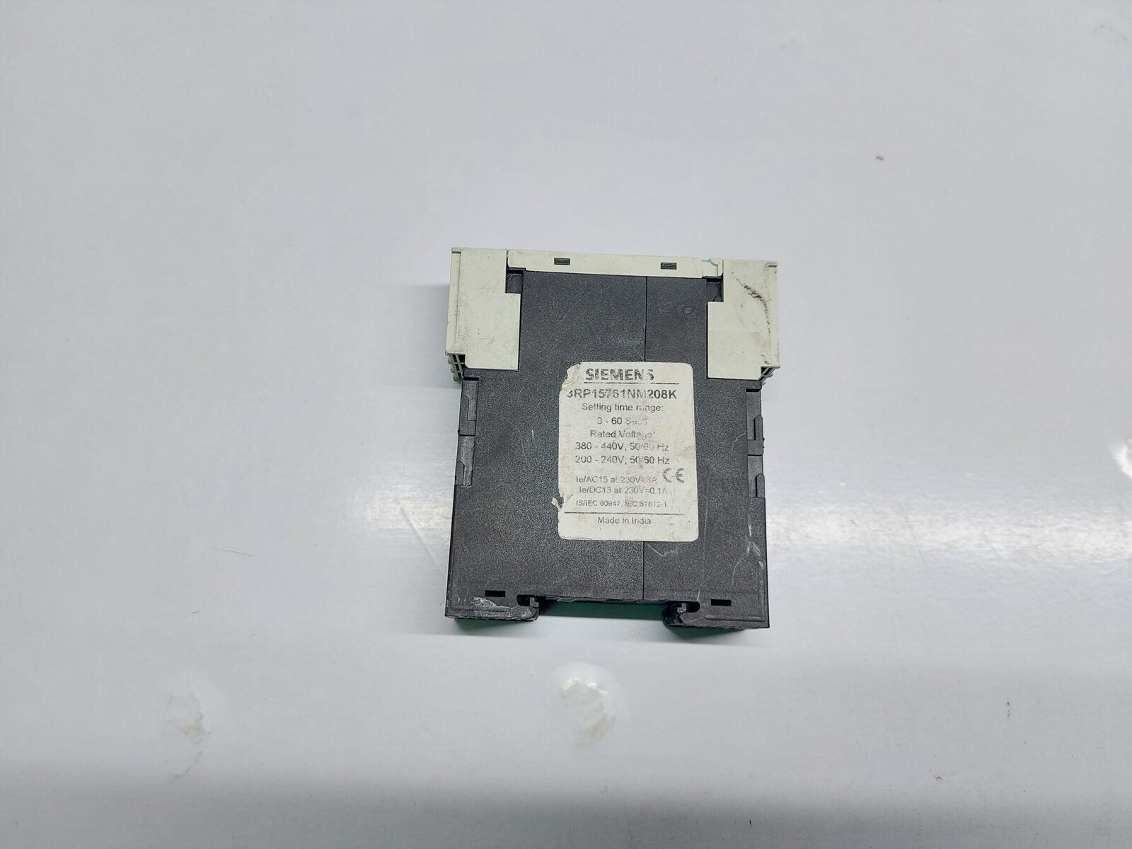 SIEMENS 3RP1576-1NM20 STAR/DELTA TIMING RELAY 3RP15761NM208K