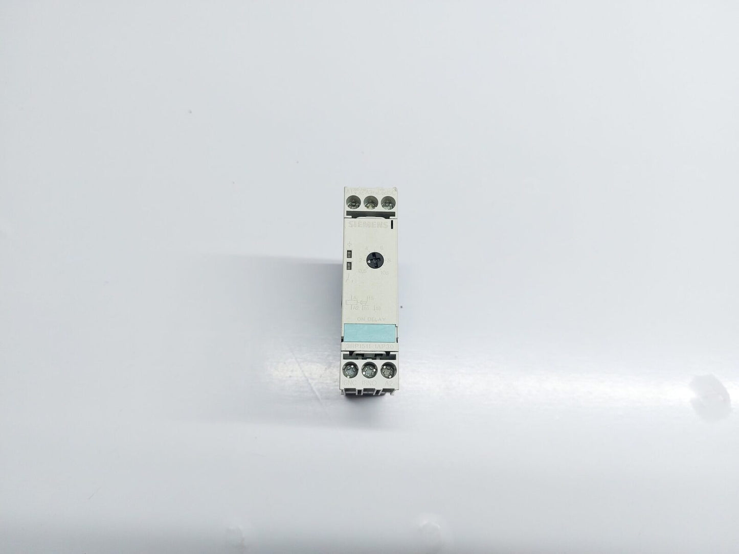 SIEMENS 3RP1511-1AP30 TIMING RELAY 3RP15111AP308K