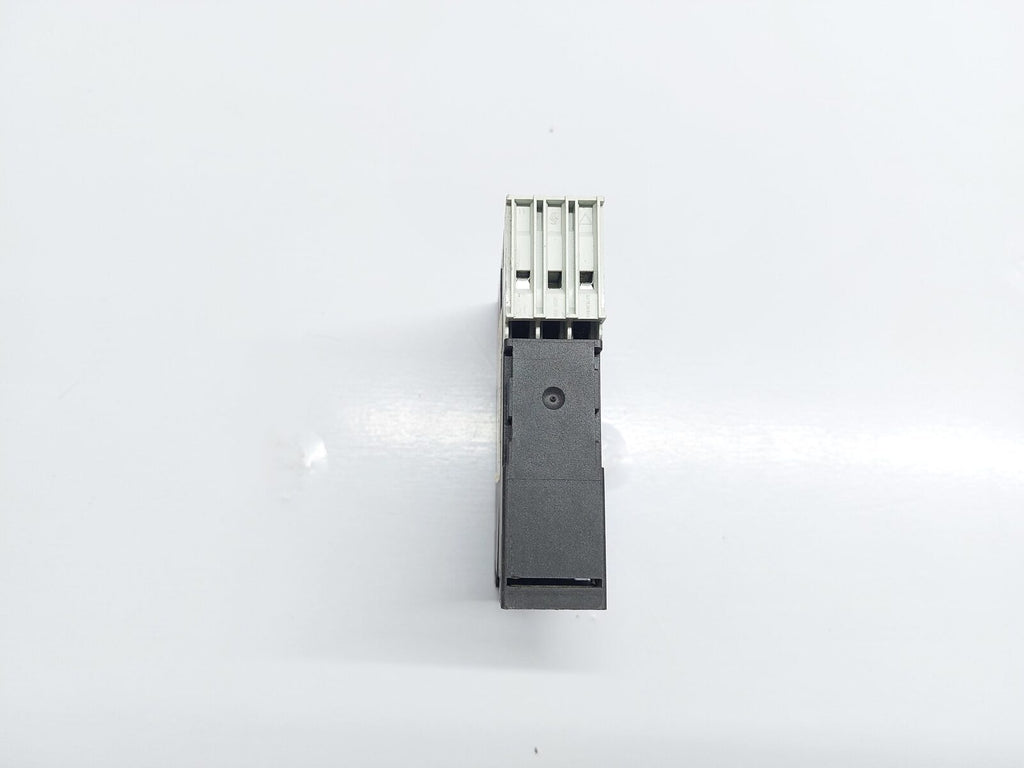 SIEMENS 3RP1511-1AP30 TIMING RELAY 3RP15111AP308K (6)