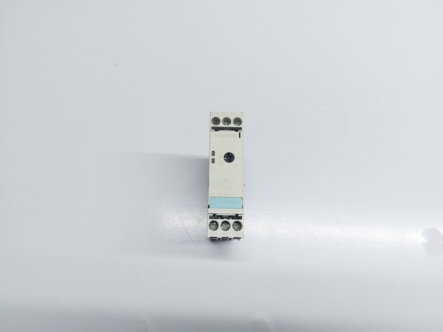 SIEMENS 3RP1511-1AP30 TIMING RELAY 3RP15111AP308K (8)