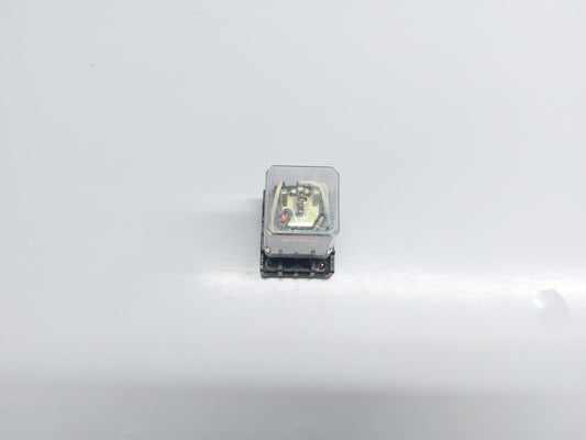 PLA MPC-3S-12D-5A-L PLUGGING RELAY WITH BASE ES11E (2)