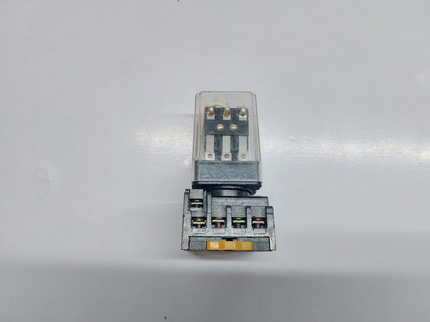 PLA MPC-3S-12D-5A-L PLUGGING RELAY WITH BASE ES11E (5)