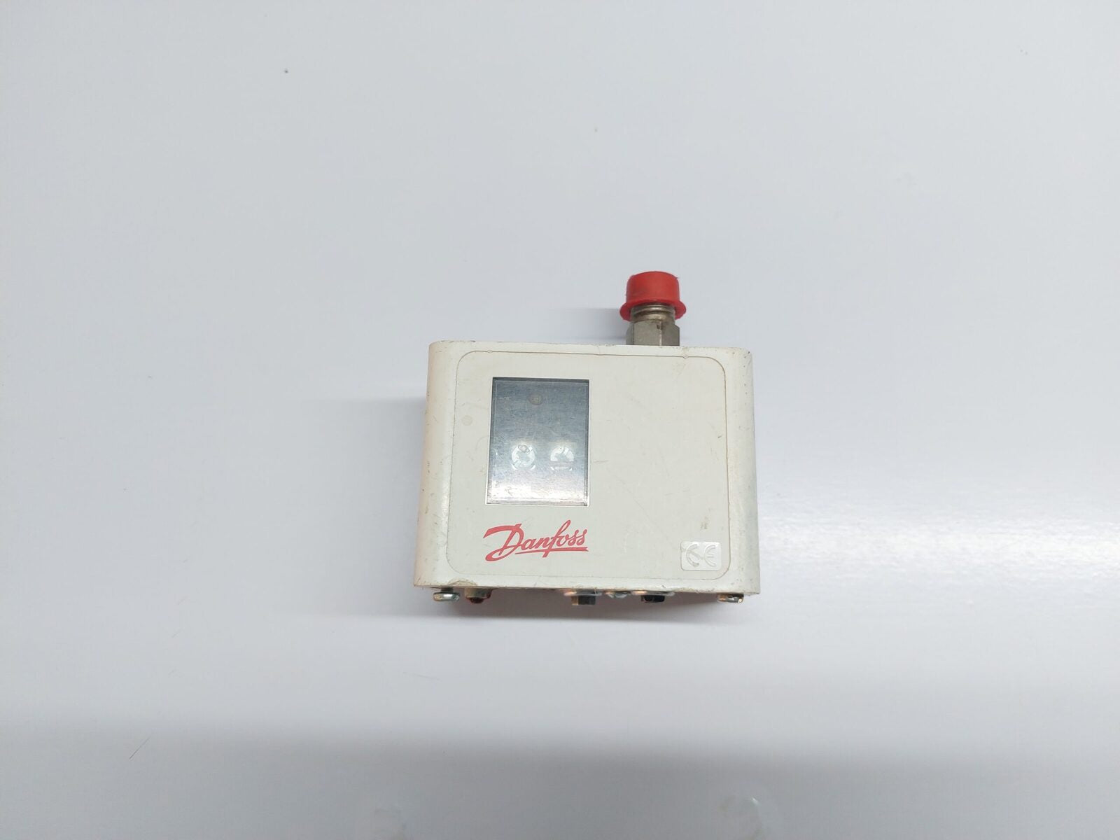 DANFOSS KPI 38 PRESSURE SWITCH (2)