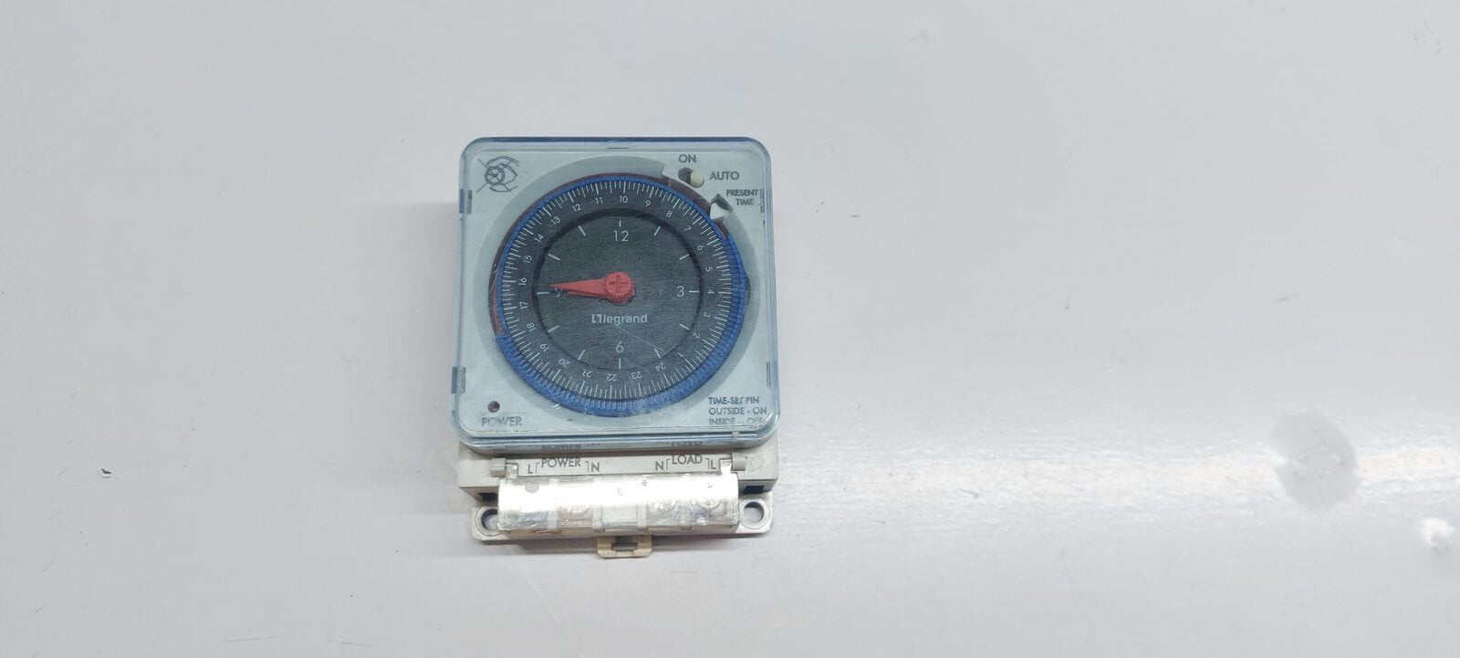 LEGRAND 649 915 MXIREC 4QT SURFACE MOUNTING TIME SWITCH