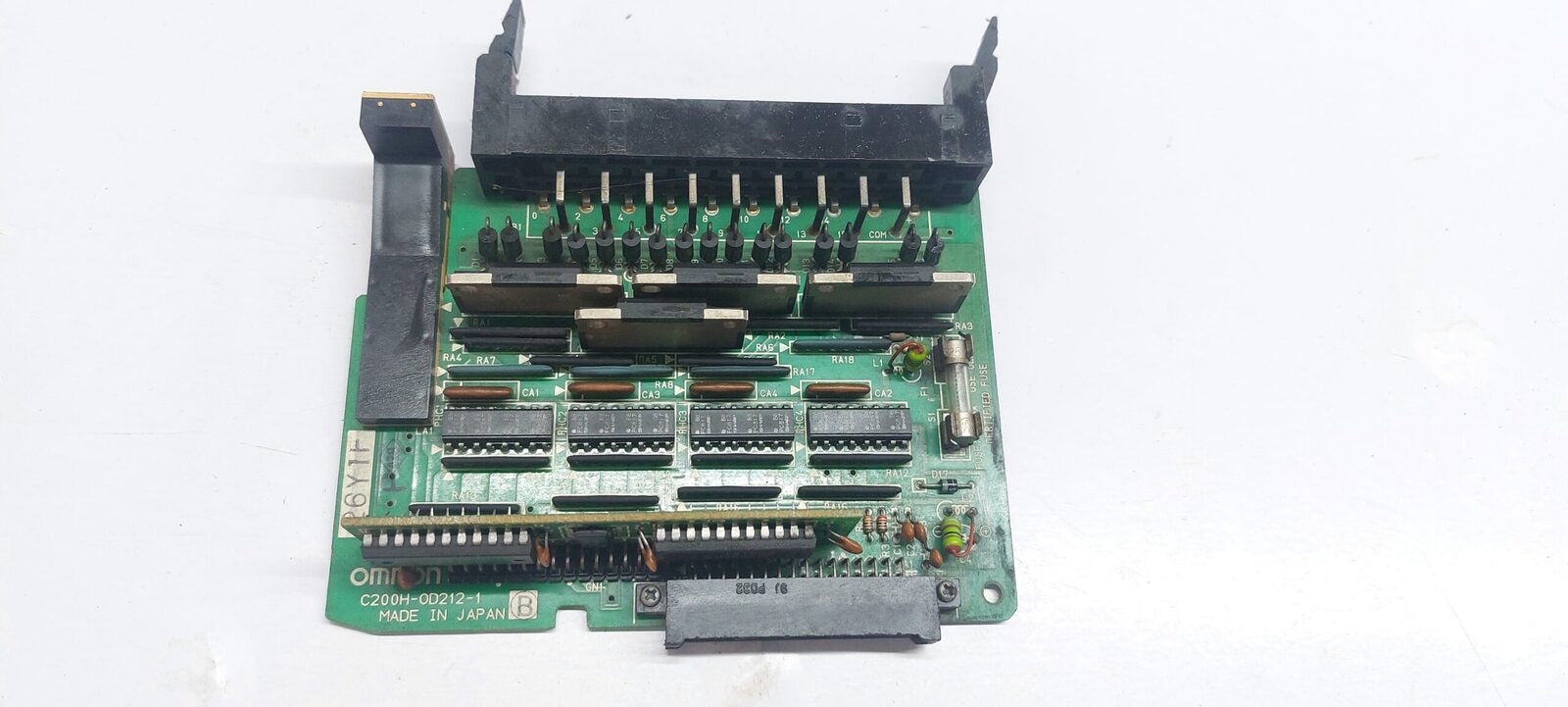 OMRON C200H-OD212-1 PLC MODULE (3)