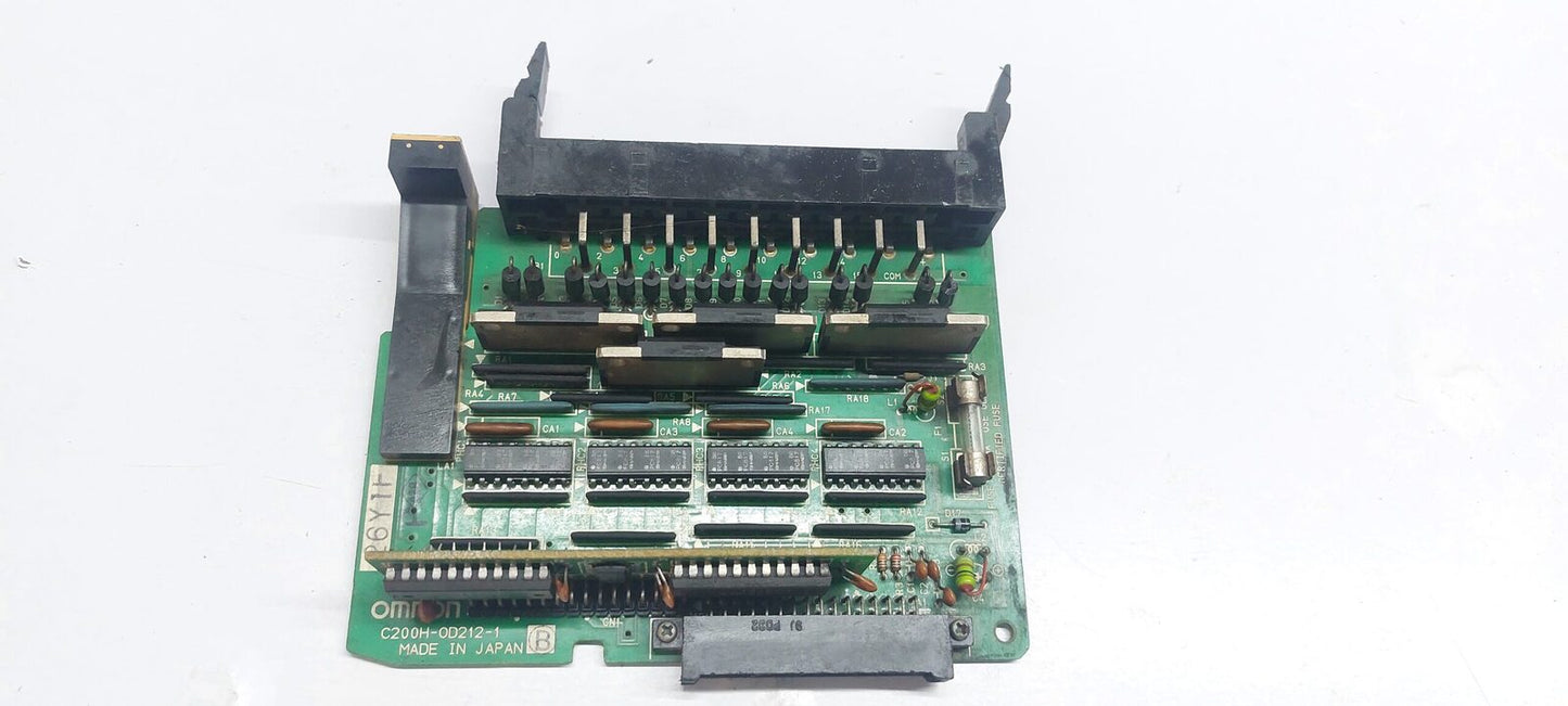 OMRON C200H-OD212-1 PLC MODULE (4)