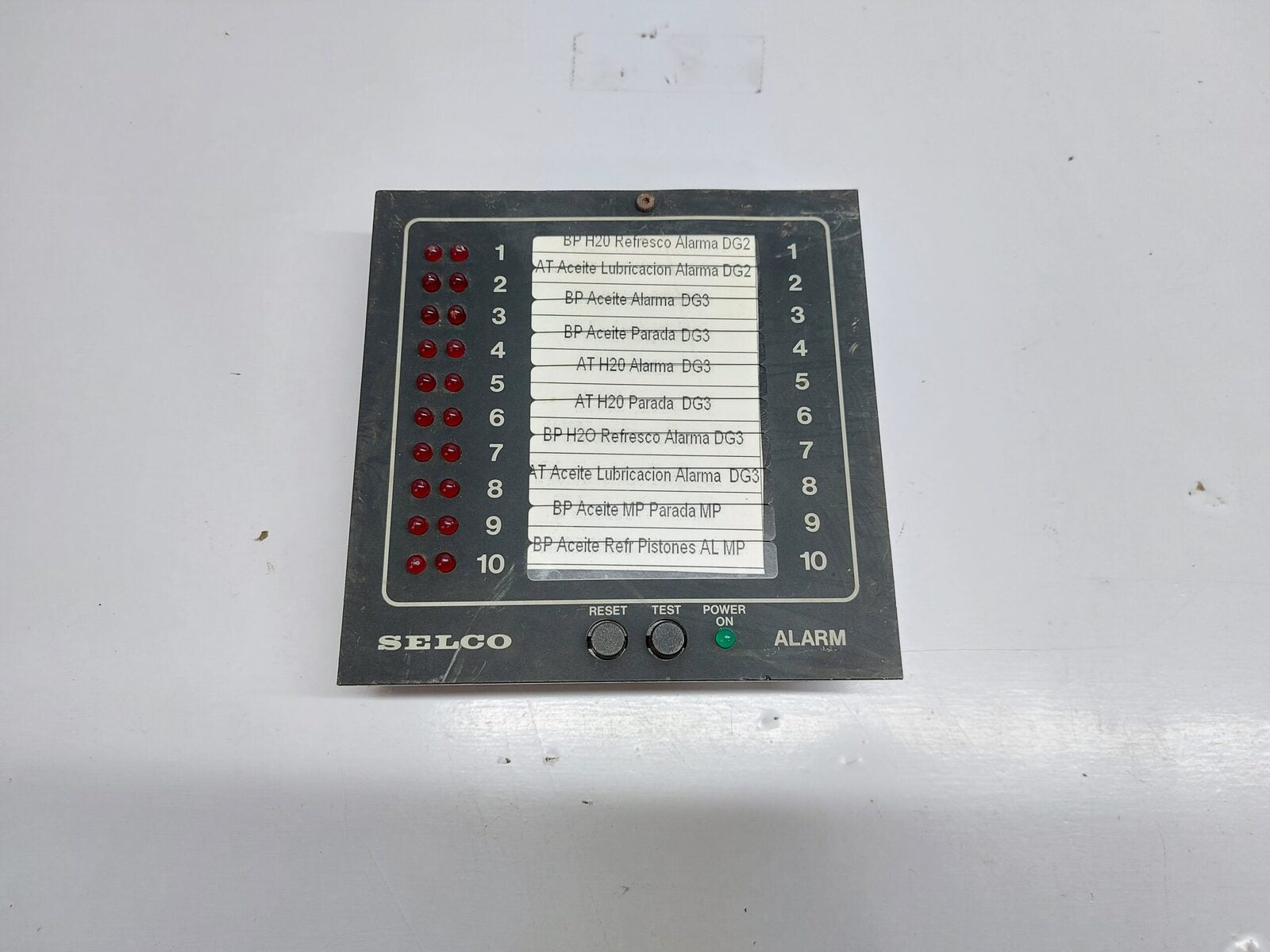 SELCO M1000-24-00B ALARM ANNUNCIATOR (1)