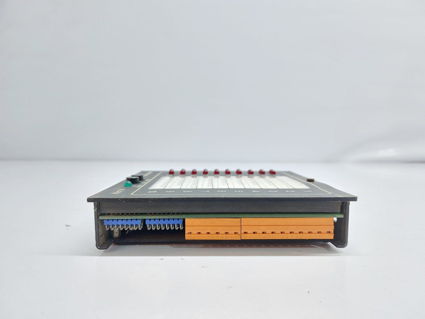 SELCO M1000-24-00B ALARM ANNUNCIATOR (4)