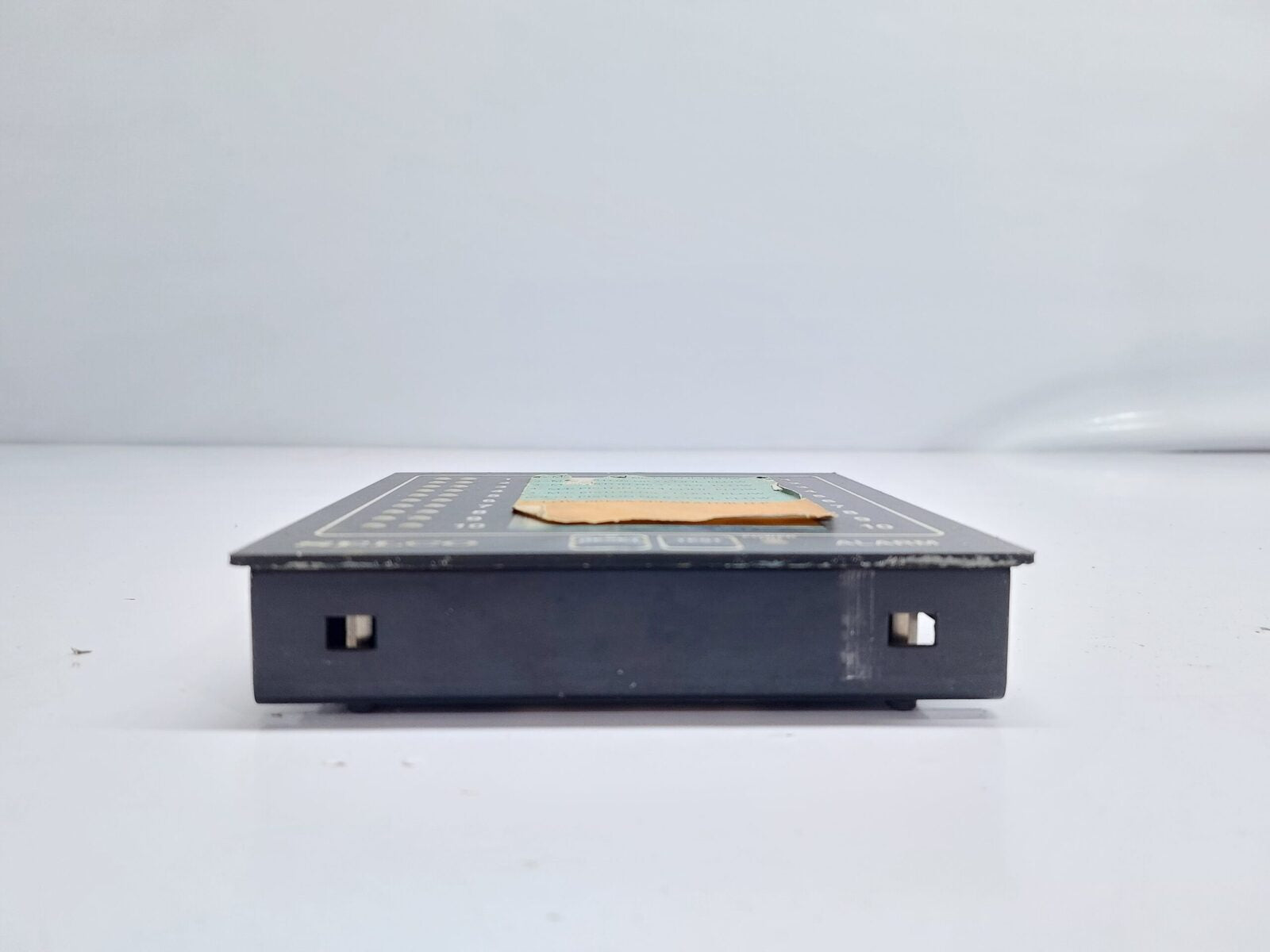 SELCO M1000-24-11C ALARM ANNUNCIATOR (3)