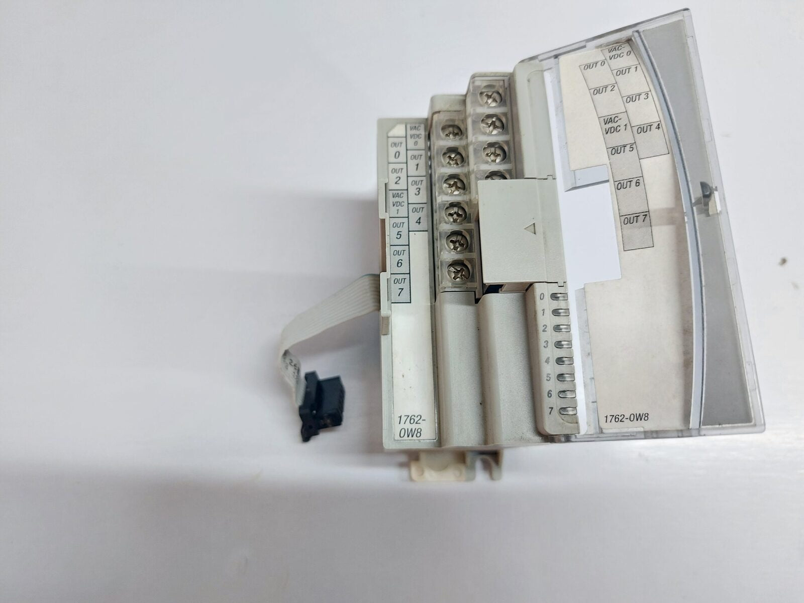 ALLEN-BRADLEY MICROLOGIX 1200 1762-OW8 8 PT. VACVDC RELAY OUTPUT UNIT SER.A REV.A SER.A REV (3)