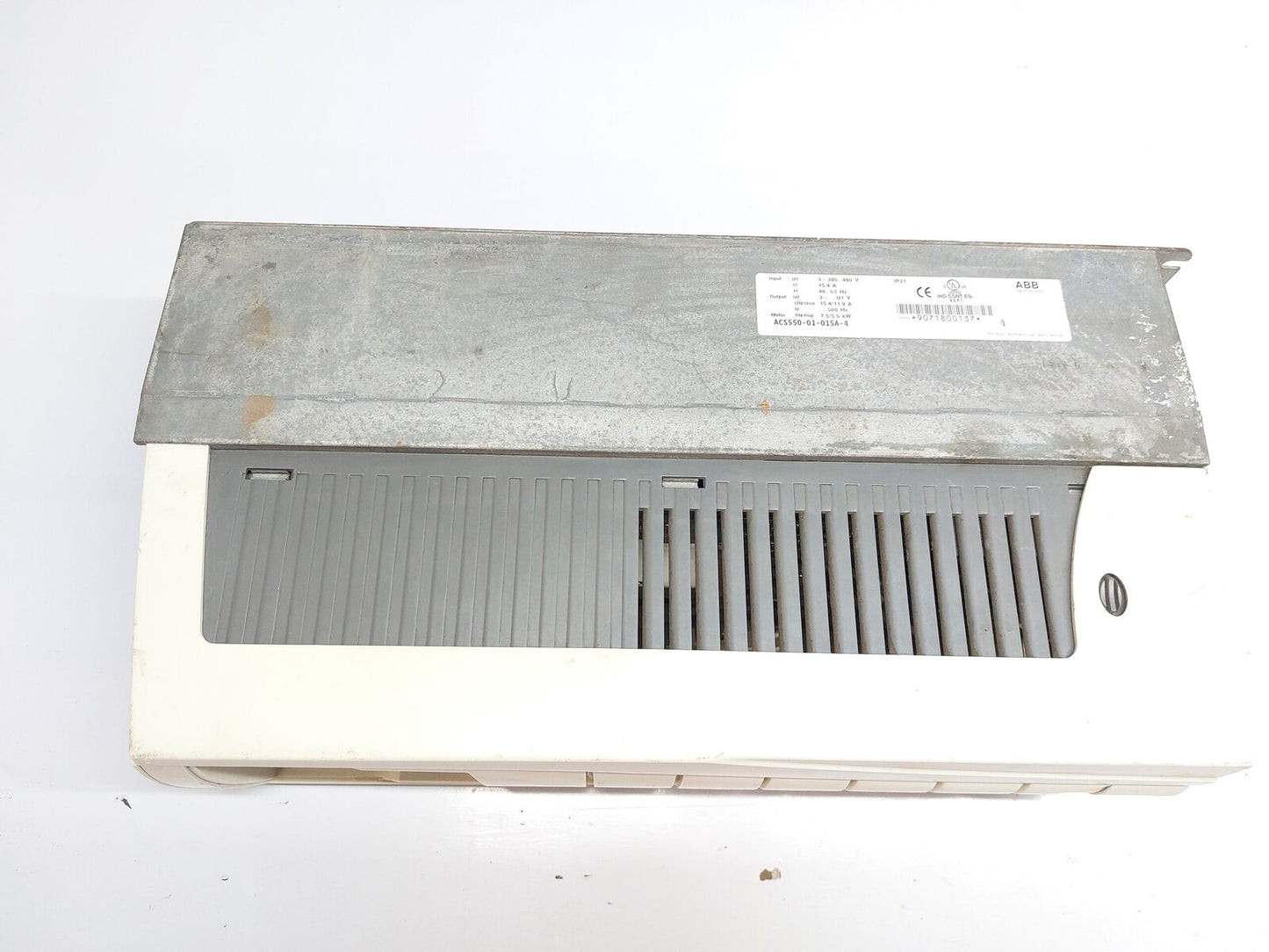 ABB ACS550-01-015A-4 INVERTER 7.55 (5)