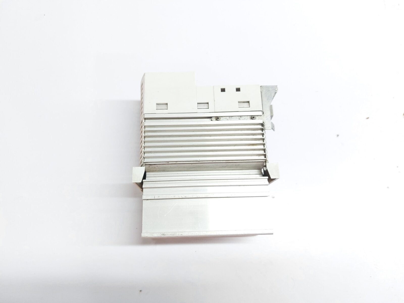 LENZE E82EV251_2C FREQUENCY INVERTER 8200 VECTOR
