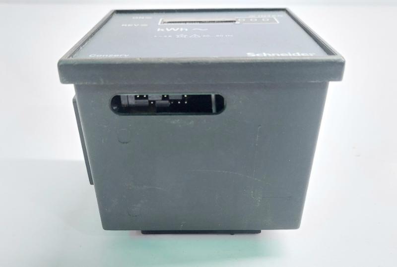 SCHNEIDER ELECTRIC CONZERV DM5240 POWER & ENERGY METER