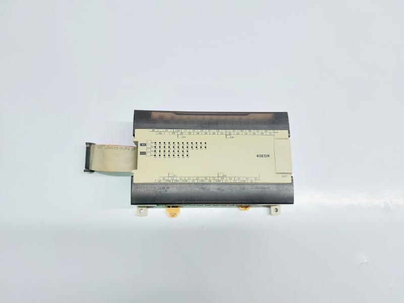 OMRON CPM1A-40EDR IN/OUT UNIT