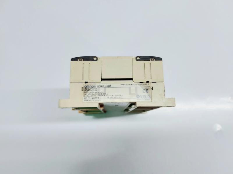 OMRON CPM1A-40EDR IN/OUT UNIT
