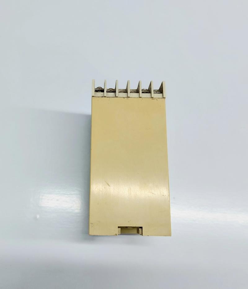 PAN DELTA CONTROL RTD-100 TRIP RELAY